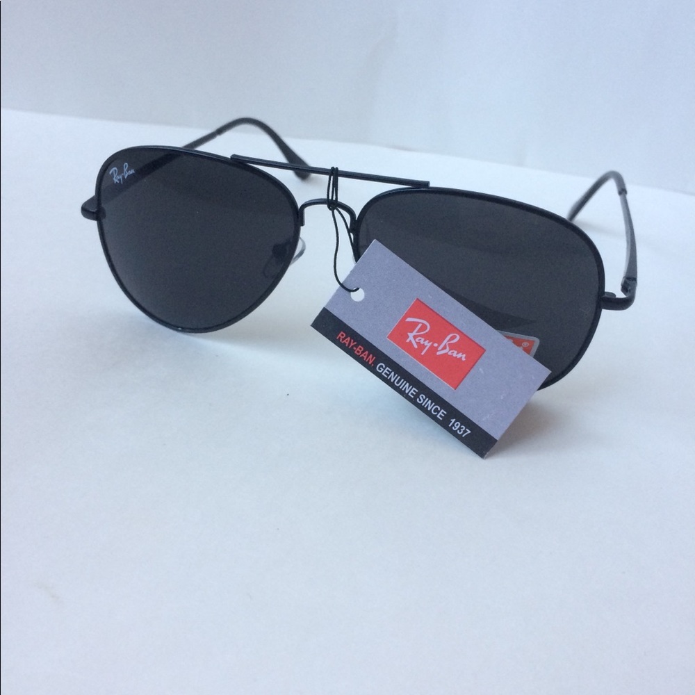 Ray bands all black